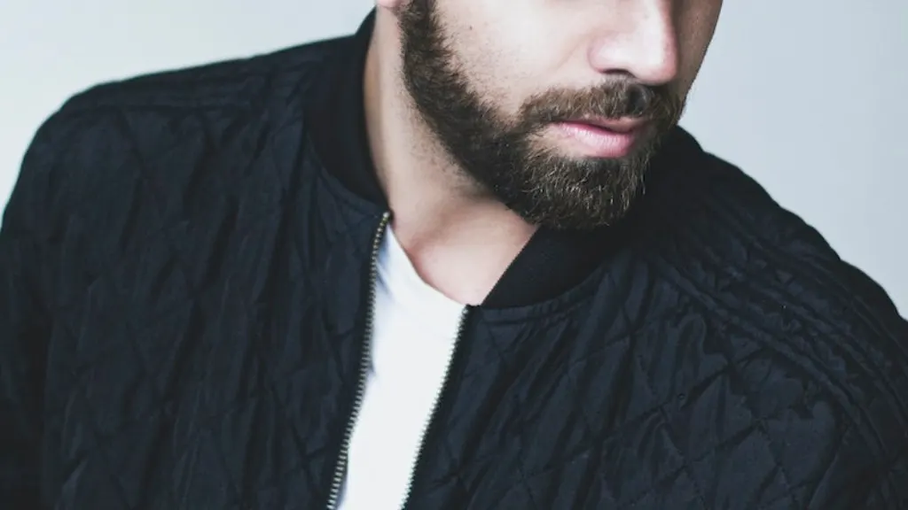 How To Dye Your Beard Naturally At Home